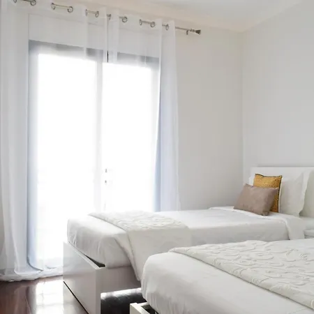 Design Gardens, A In Madeira Apartment *