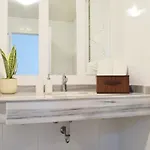 Design Gardens, A In Madeira Apartment *